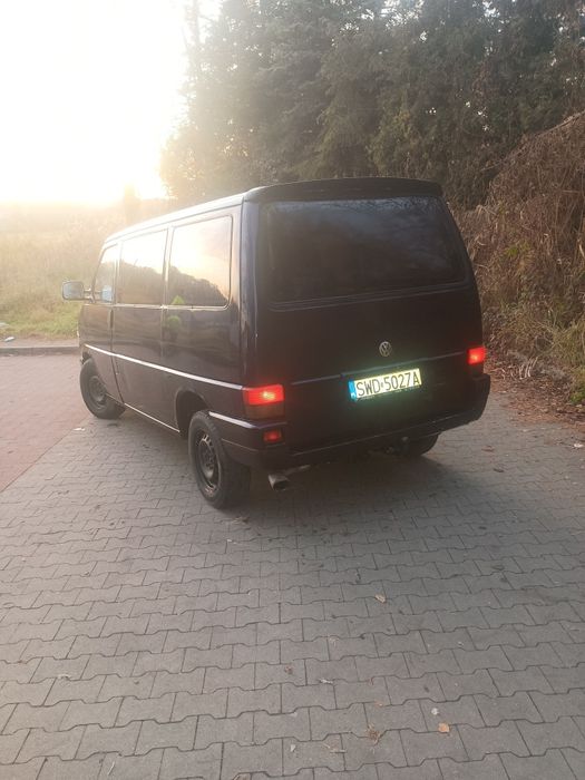 Sprzedam volkswagena T4 9 osobowy
