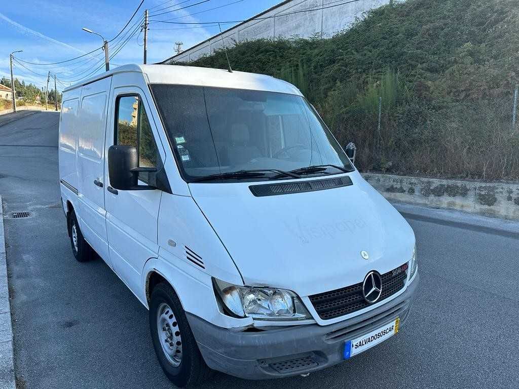 MERCEDES-BENZ Sprinter 208 CDI