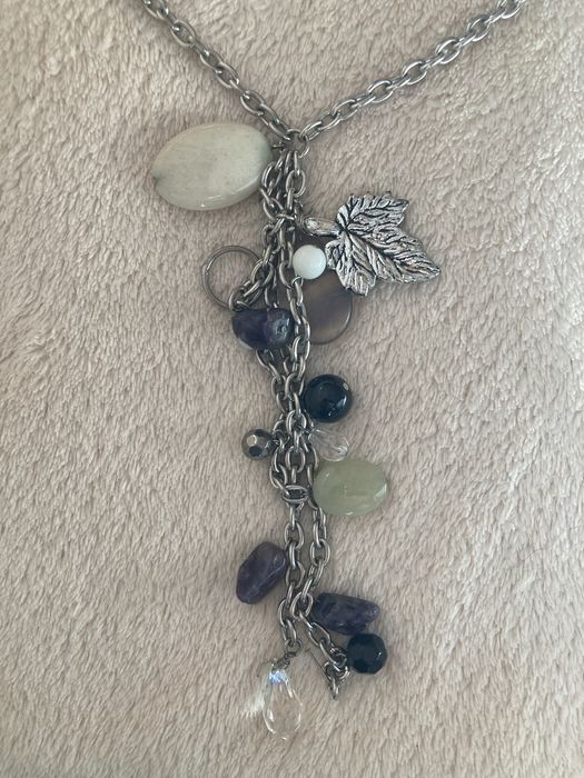 Naszyjnik na szyję długi z zawieszką z ozdobami z Bijou Brigitt