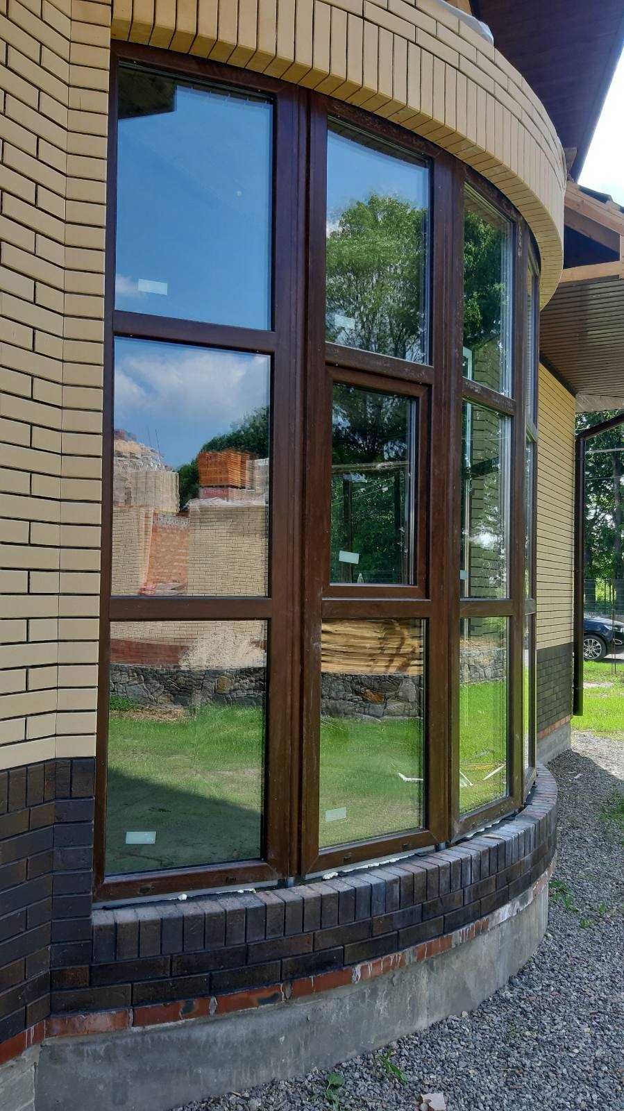 Пластикові вікна та двері