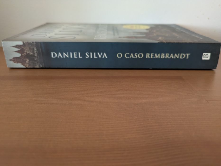 L " O Caso Rembrandt "  1ª Ed. Daniel Silva (Ed. Regular Como Novo)