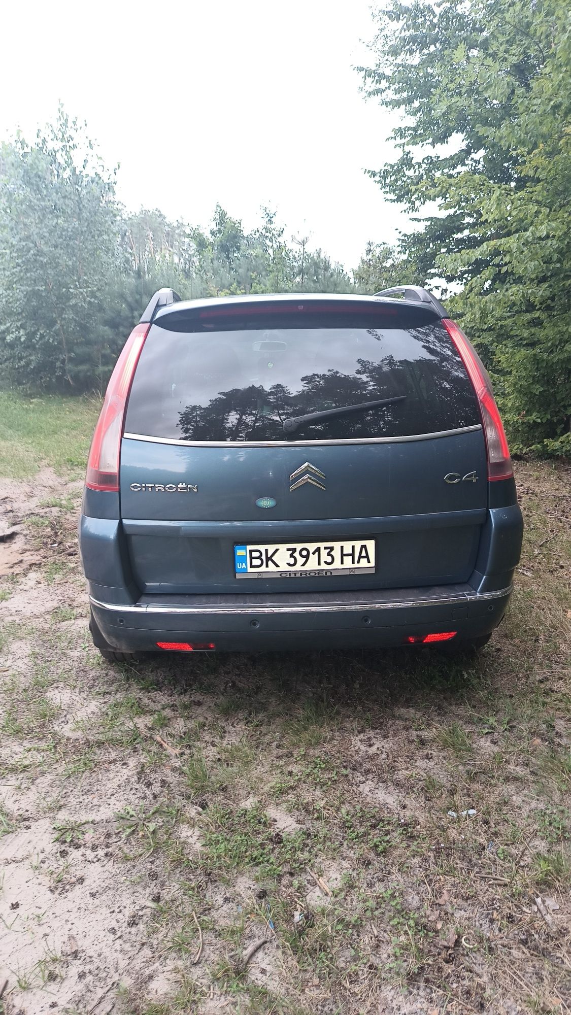 Автомобіль сітроен с4 гранд пікассо