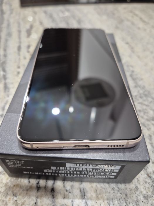 Samsung S22 8/128 GB różowy