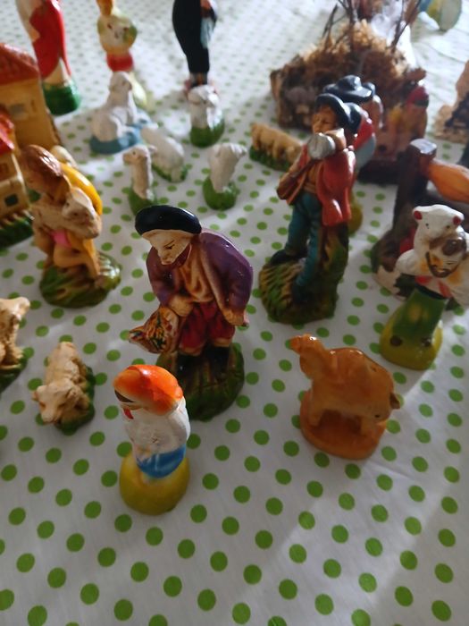 Conjunto de figuras de cascata (1 partido e outro colado)