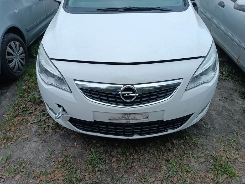 Zderzak maska błotnik lampa komplet przód opel astra j iv z40r 2011r 1.4 b