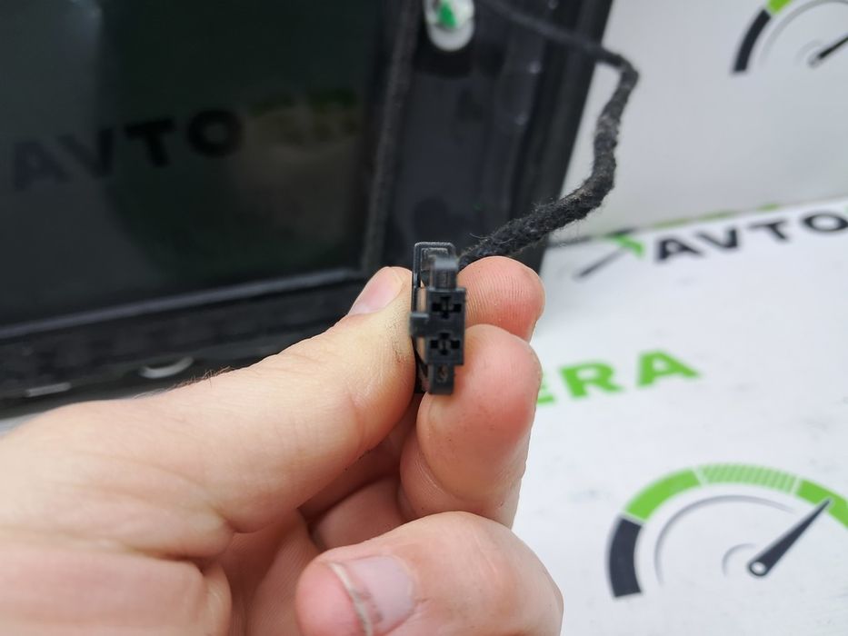 Боковая форточка хром левая AUDI Q7 4M 4M0845297BNVB