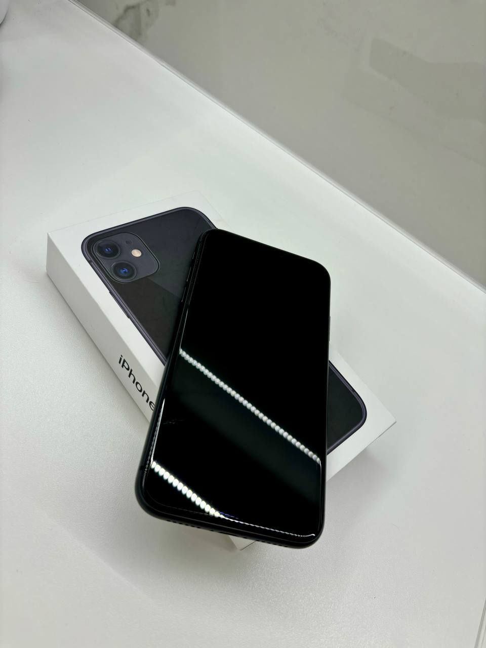 Sprzedam iPhone 11, 64Gb.