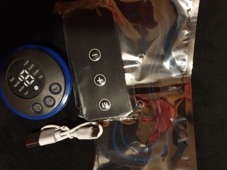 Nowy  elektroniczny minimasażer.