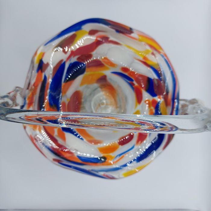 Koszyk z kolorowego szkła PRL