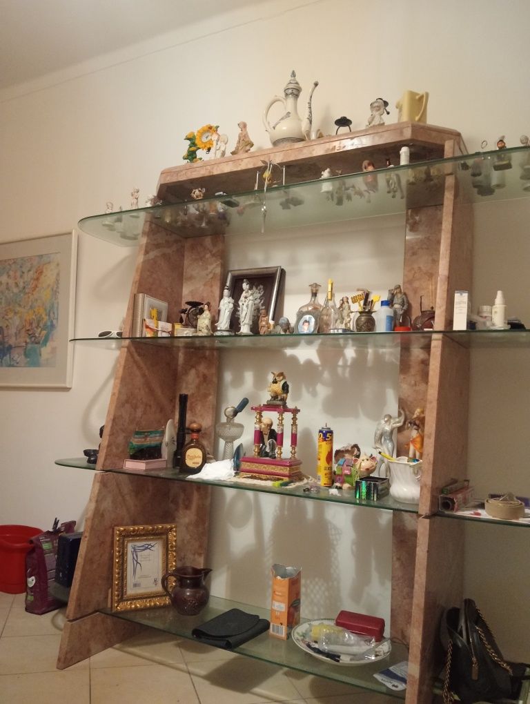 Estante e colunas