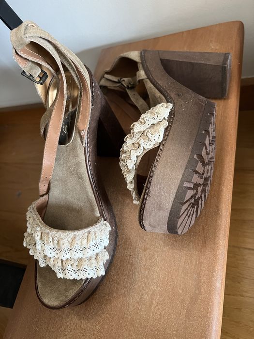 Sandálias NOVAS Tapadas 38