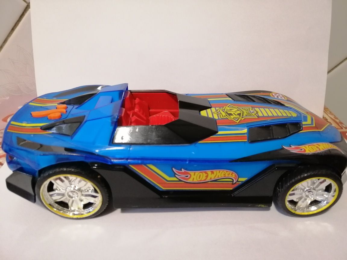 Hot Wheels машинка
