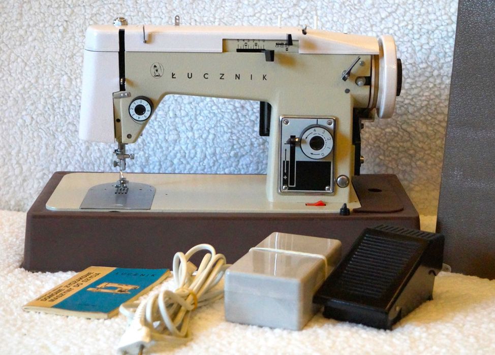 ŁUCZNIK Predom 451, maszyna do szycia walizkowa, KOMPLET
