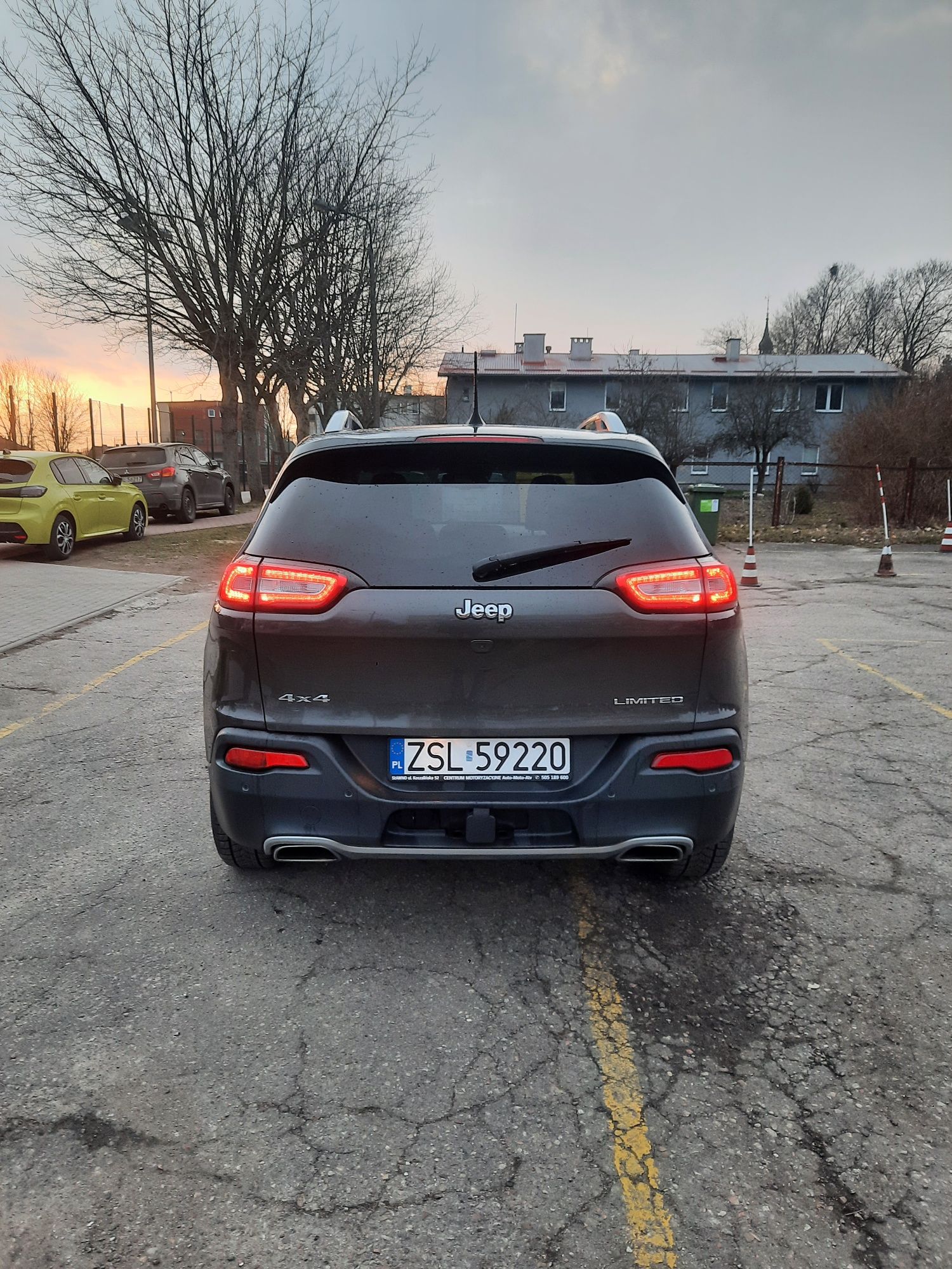 Jeep Cherokee KL Limited 3,2 gaz
