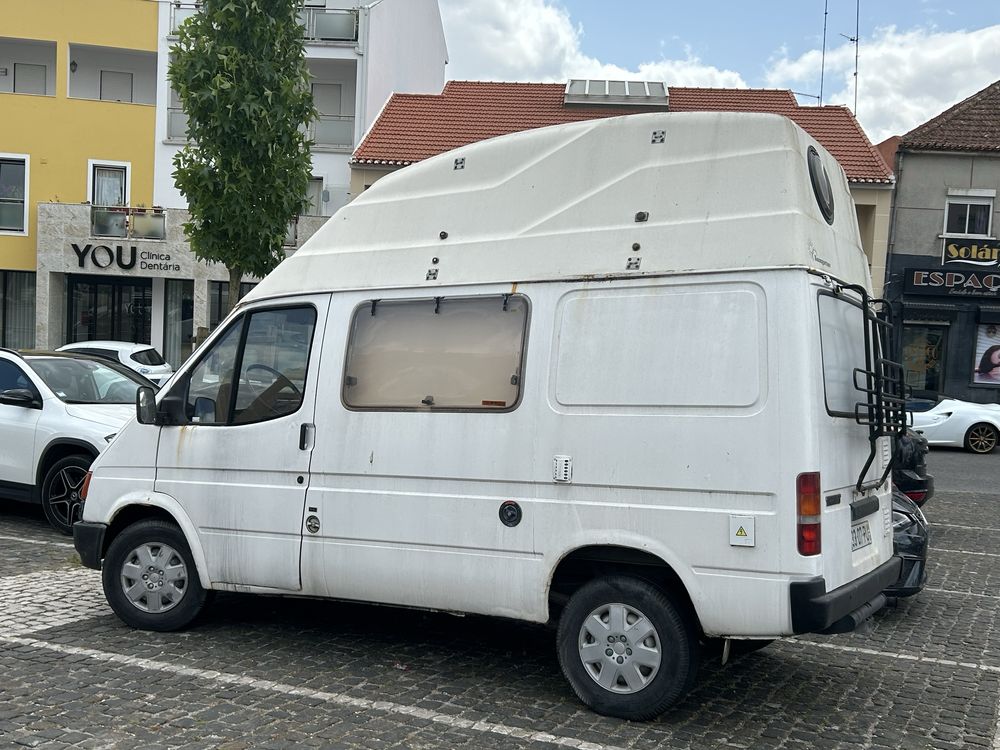 Autocaravana Ford Transit 1989 – Clássica