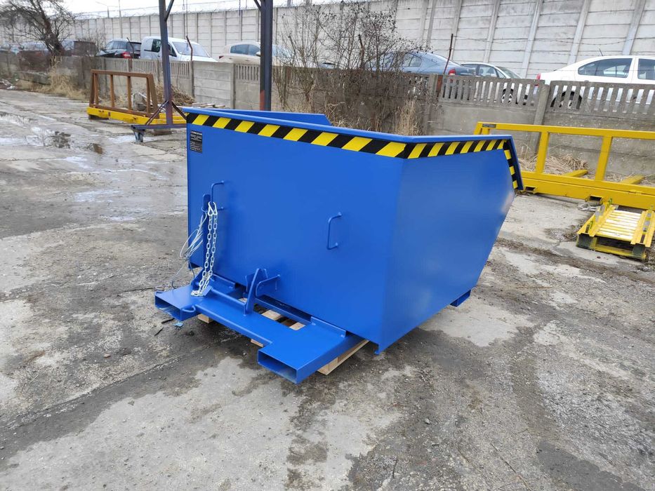 Nowa koleba dla firm, PMUC Light 1250 L, przechylny pojemnik