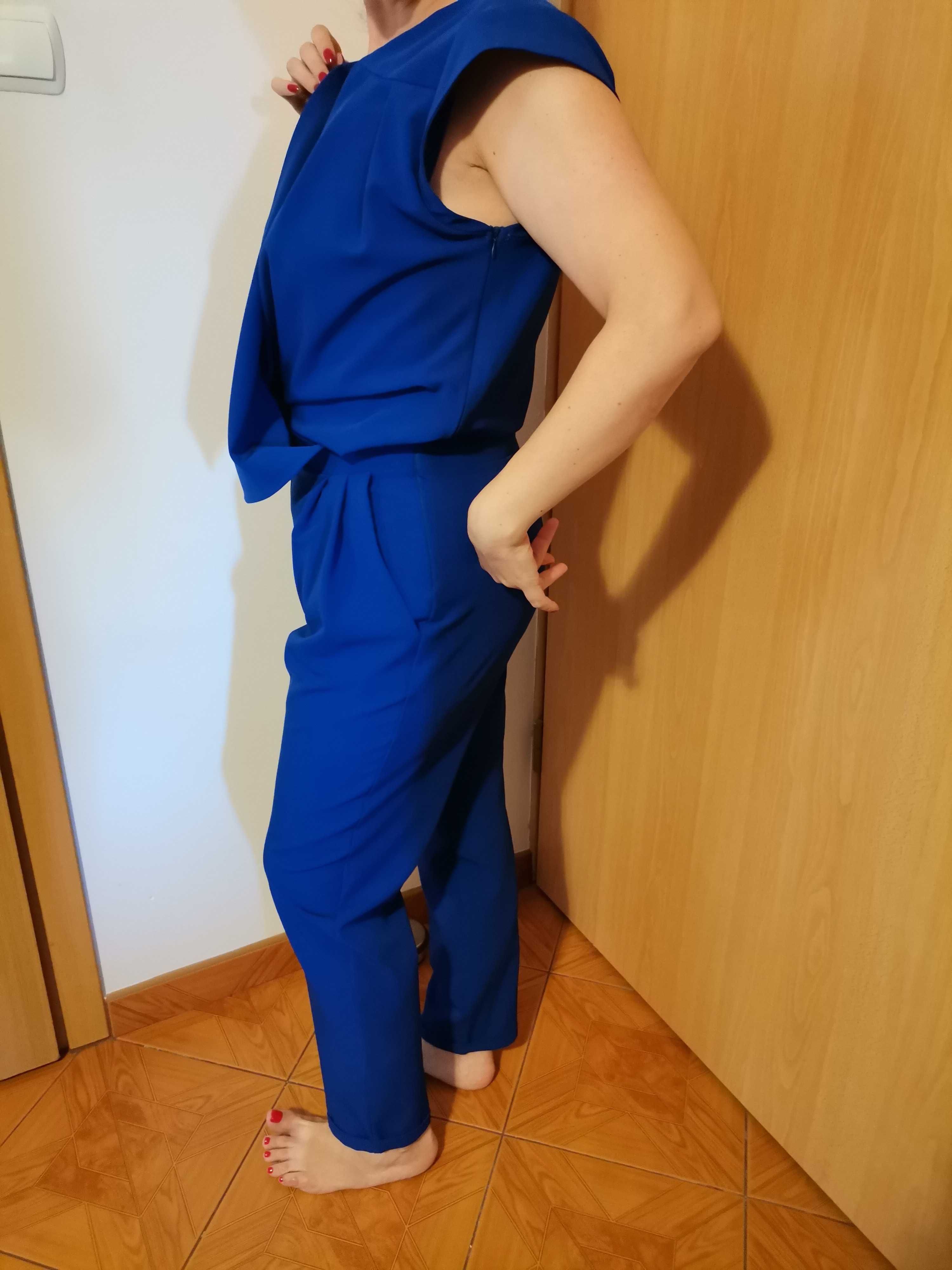 Kombinezon bez rękawów chaber niebieski r 42 XL MOE elegancki wesele