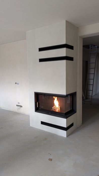 Kominek narożny z zabudową do rekuperacji