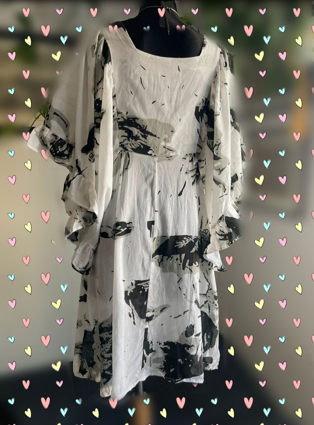 Sukienka boho z szerokimi rękawami