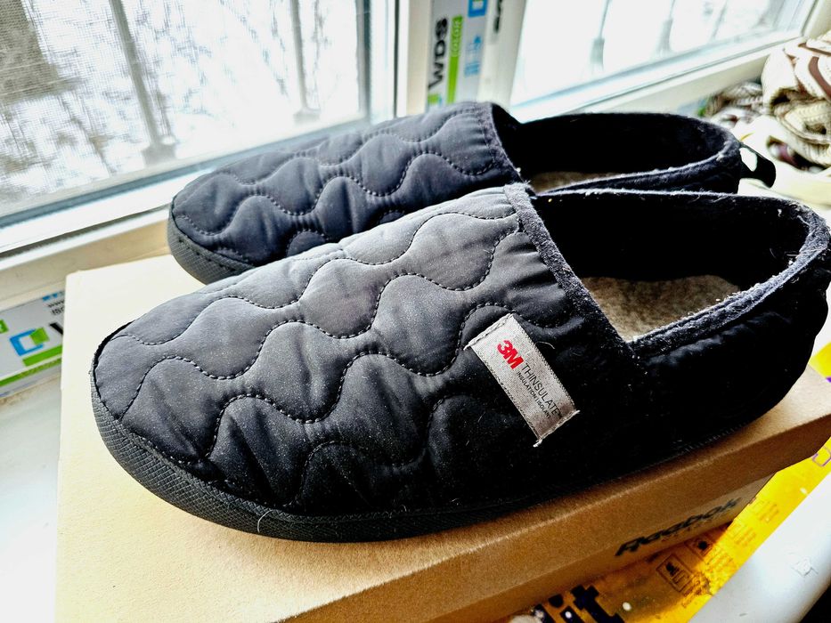 Продам утеплённые мужские тапочки на зиму 42,5