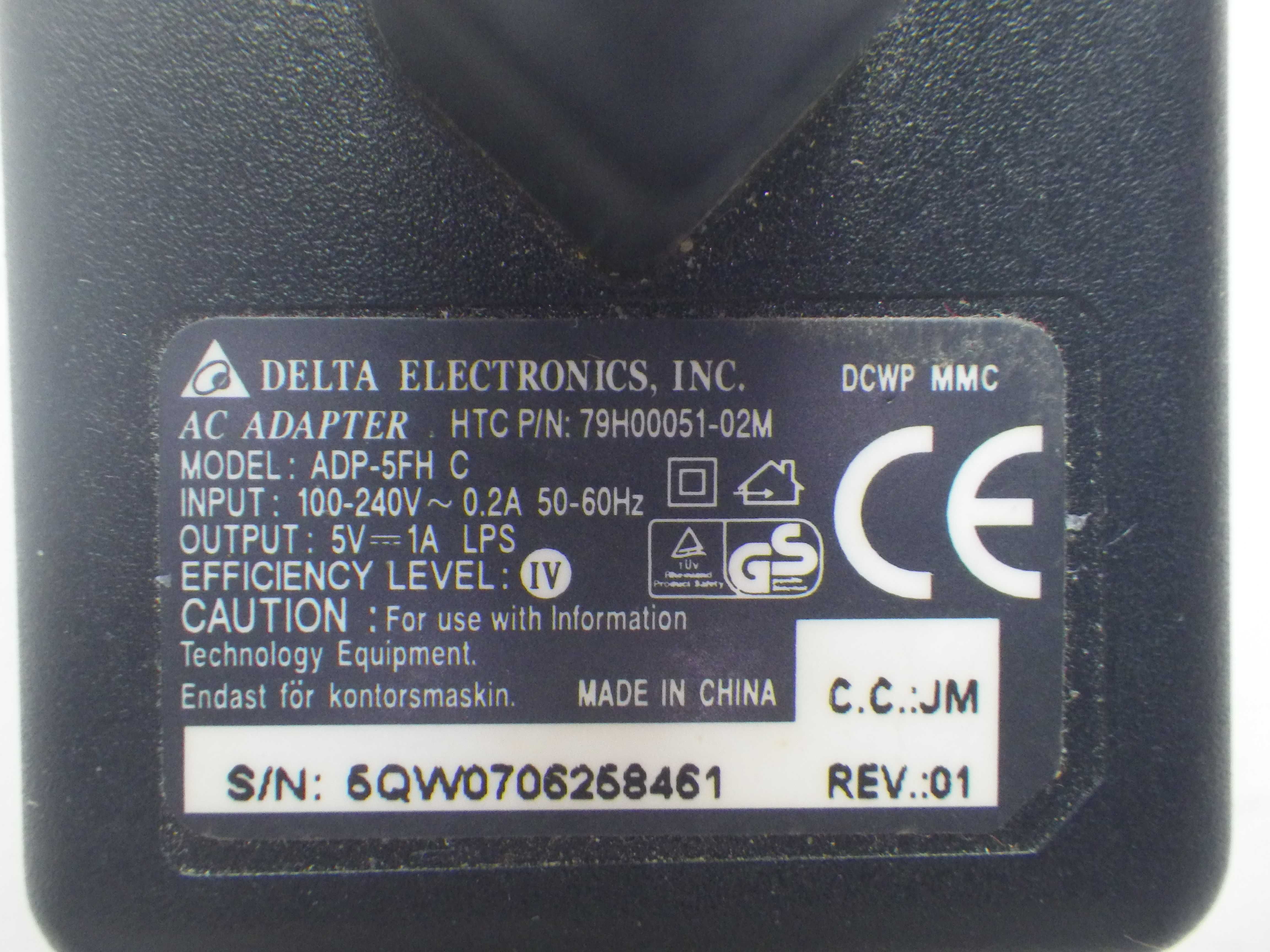 Блок питания DELTA ELECTRONICS, мод. ADP-5FH C, 5v 1A, разъём miniUSB