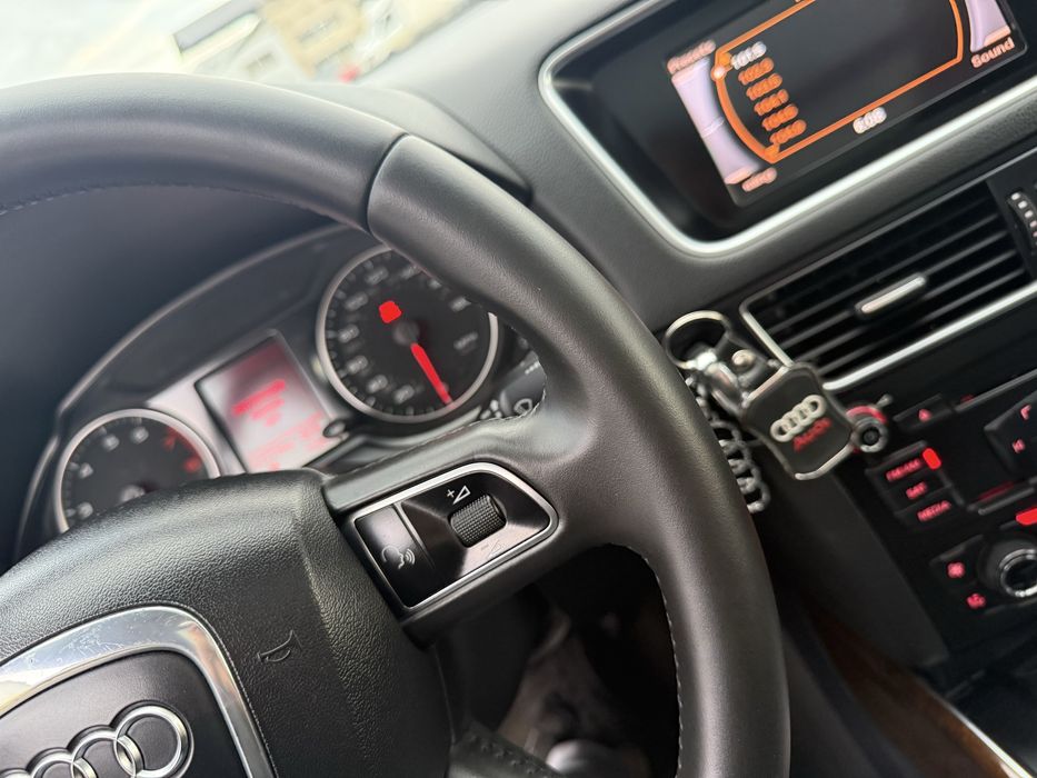 Audi Q5 Рідна фарба / Автомат