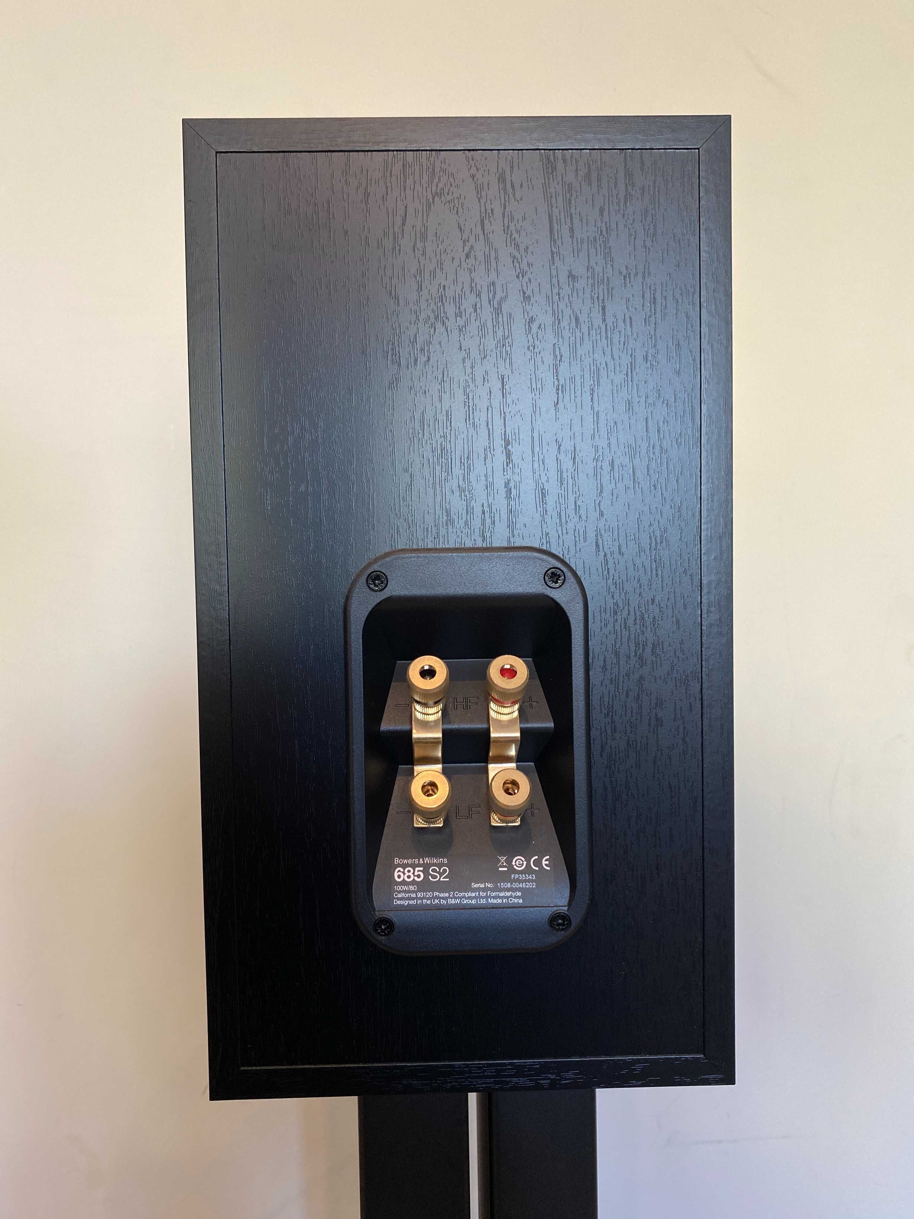 Colunas + Amplificador: KEF + ROTEL : Sistema 2.1