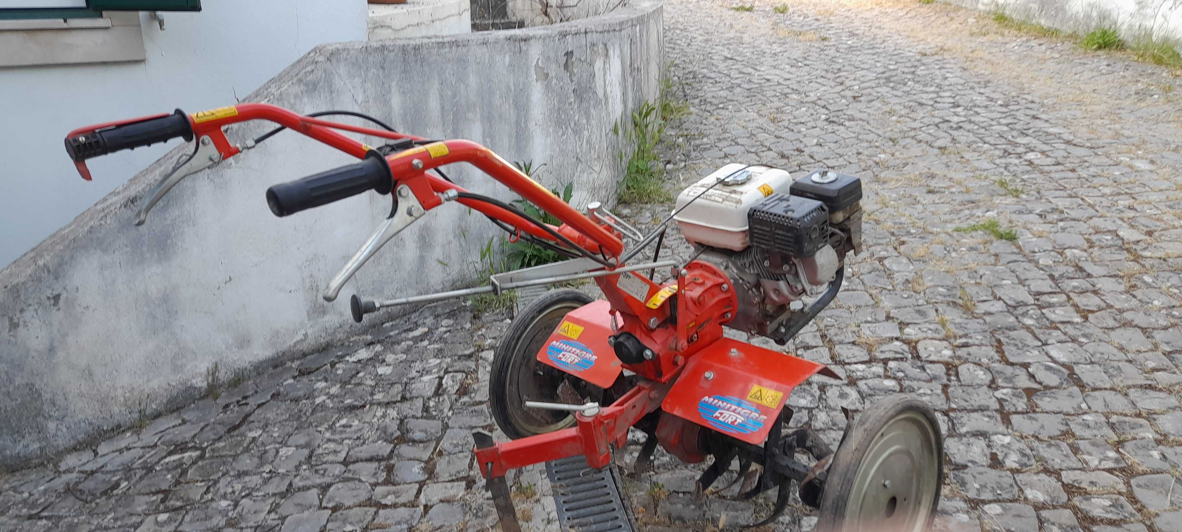 Motocultivador Fort Minitigre, Honda GX160, 5,5cv - muito pouco usado