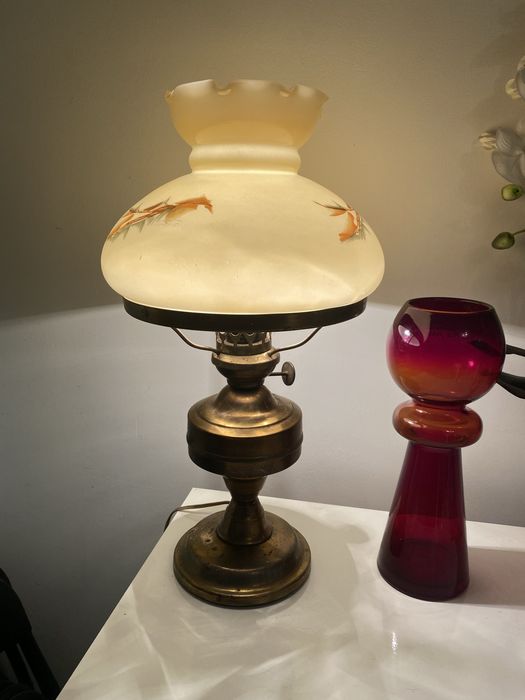 Lampa stołowa stara PRL ze szklanym kloszem