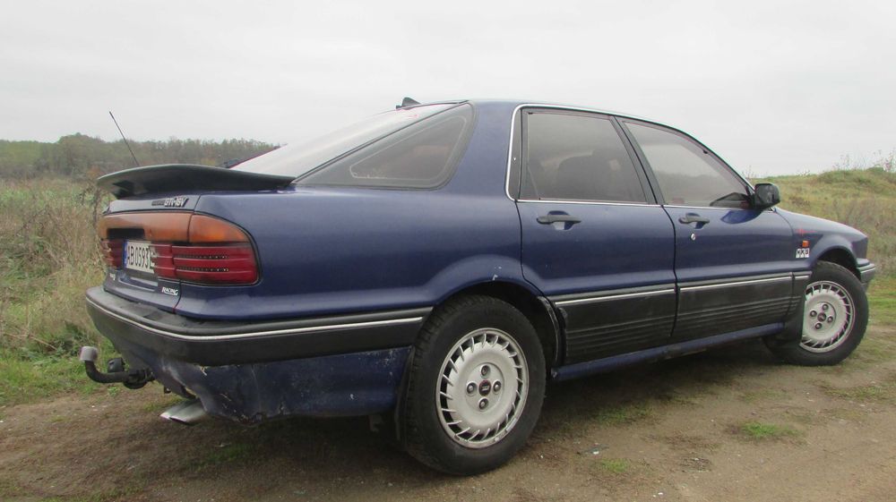 Mitsubishi Galant VI • 1989 рік • 2.0 бензин • Механіка