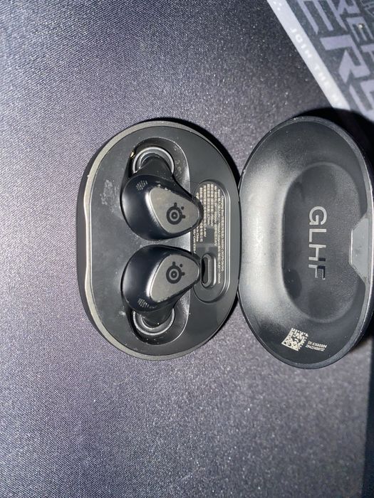 Steelseries earbuds