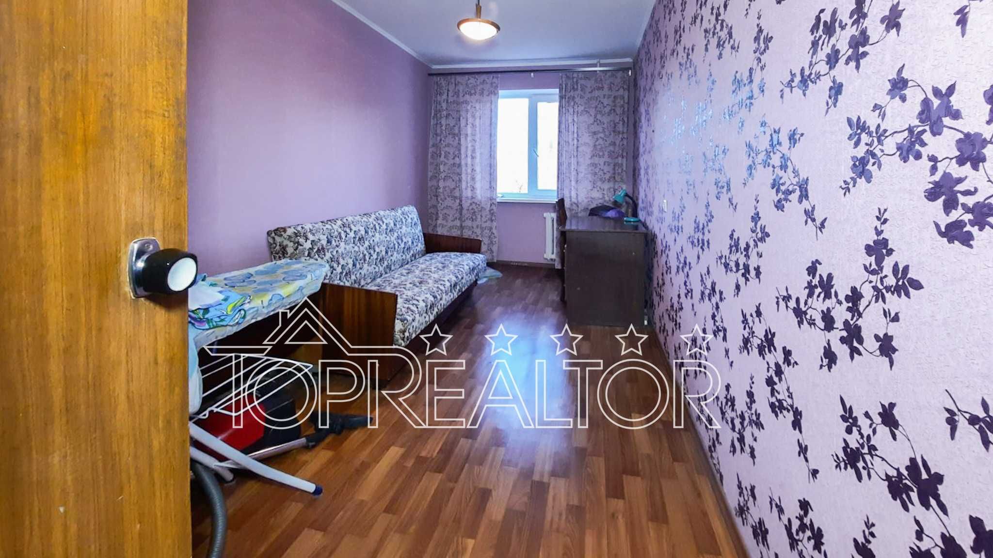 Продам 3-комнатную квартиру на улице Байрона 161 (Героев Сталинграда)