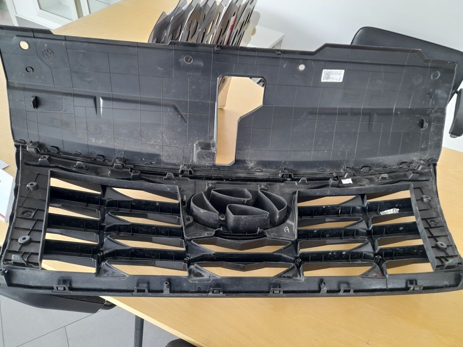 Решітка радіатора HYUNDAI Tucson 2023