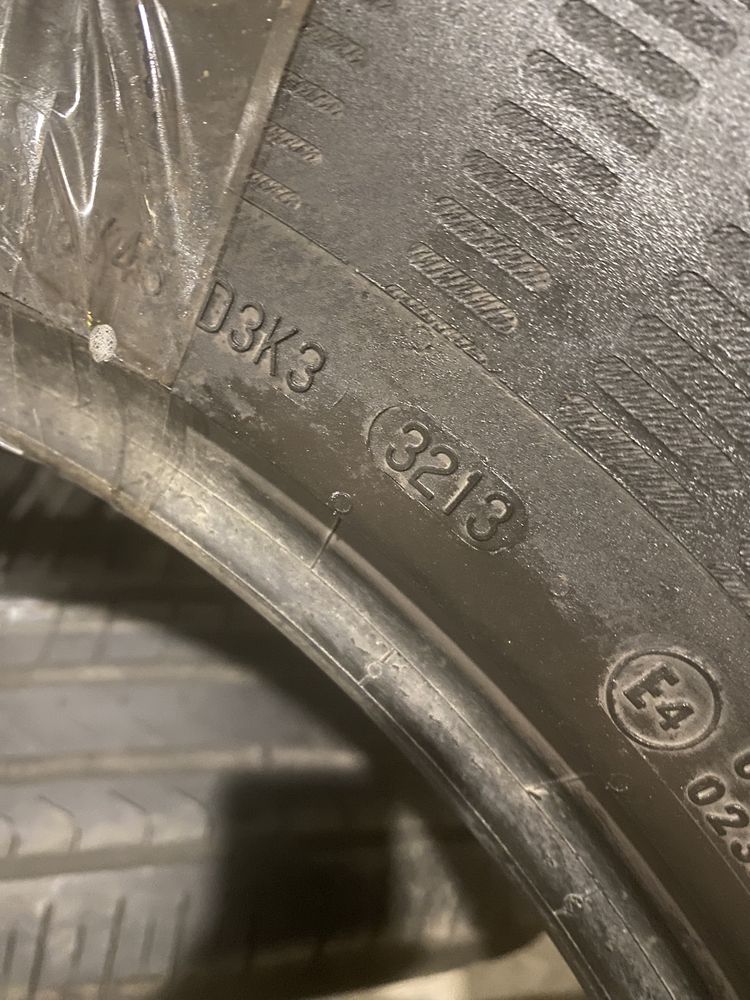 235/60 R18 Continental ContieContact пара шин летних.