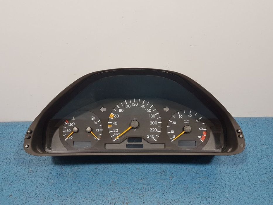 MERCEDES CLK W208 LICZNIK 2085401911