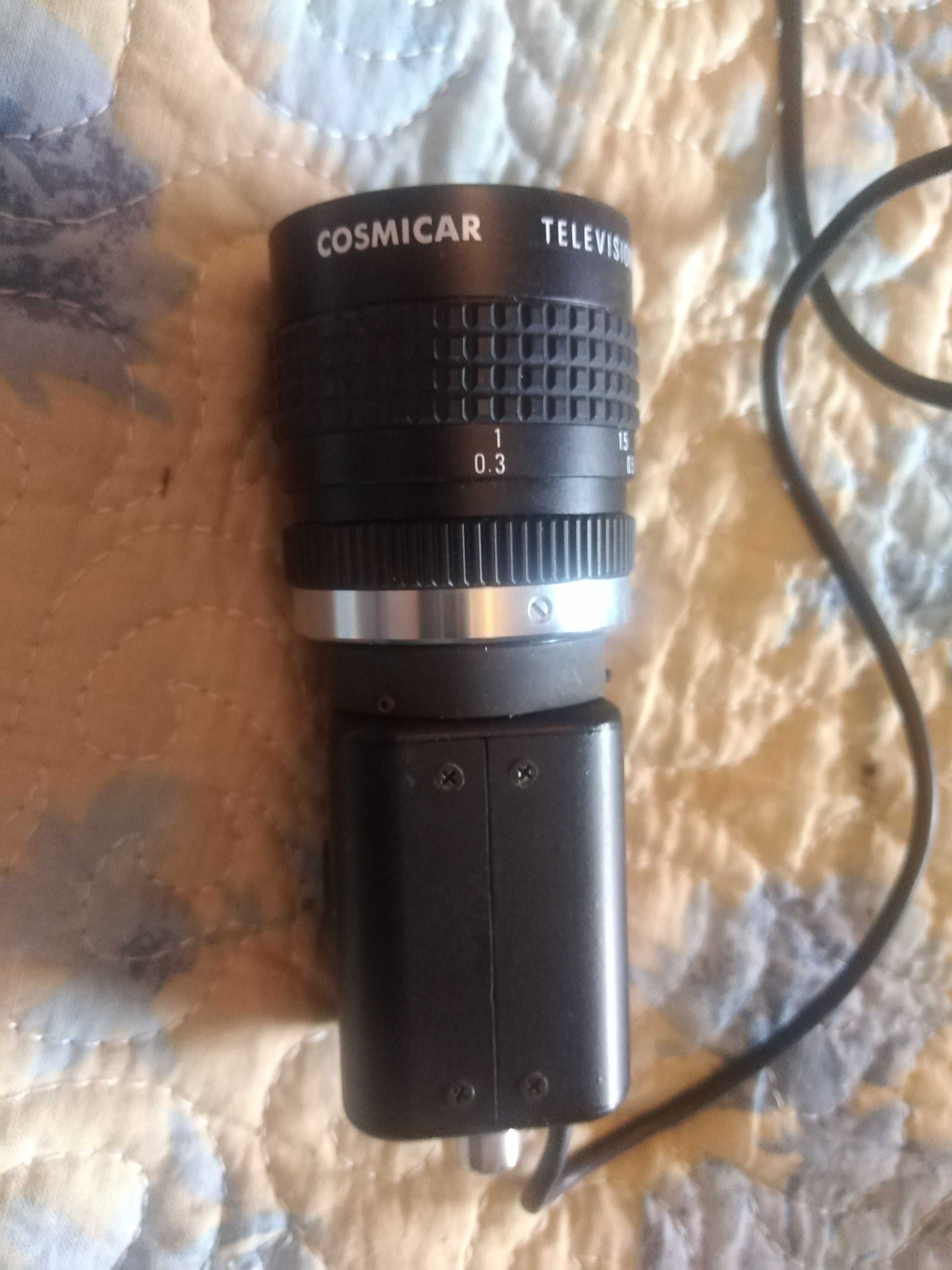 Câmera com objectiva cósmicar