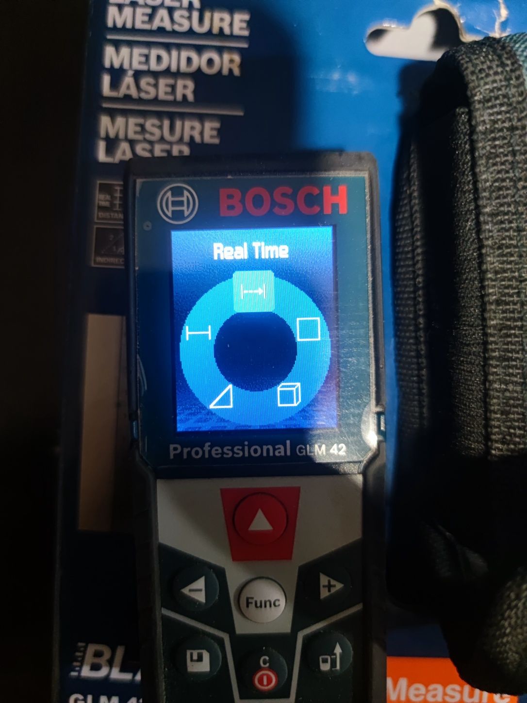 Лазерная рулетка Bosch glm 42