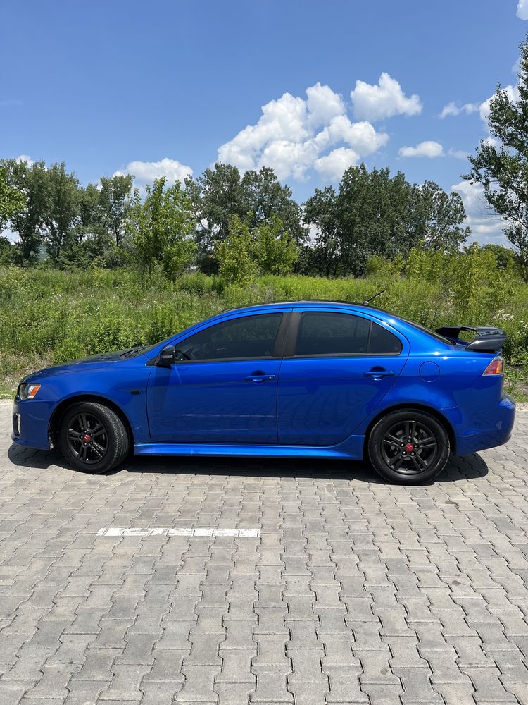 Продам Mitsubishi Lancer X