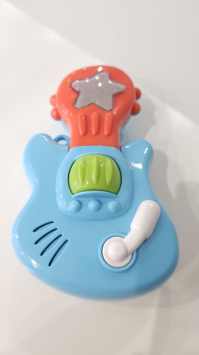 Gitara interaktywna grająca dla dzieci
