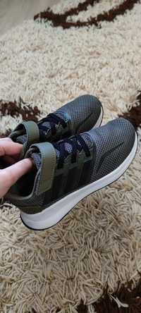 Кросівки Adidas Nike кроссовки Адидас 29 розмір 17.5 см