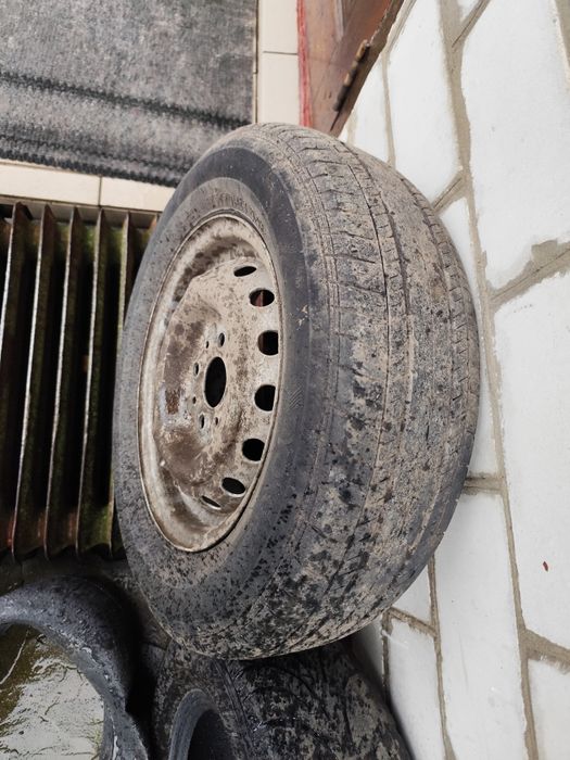 Продам резину і диски на 13