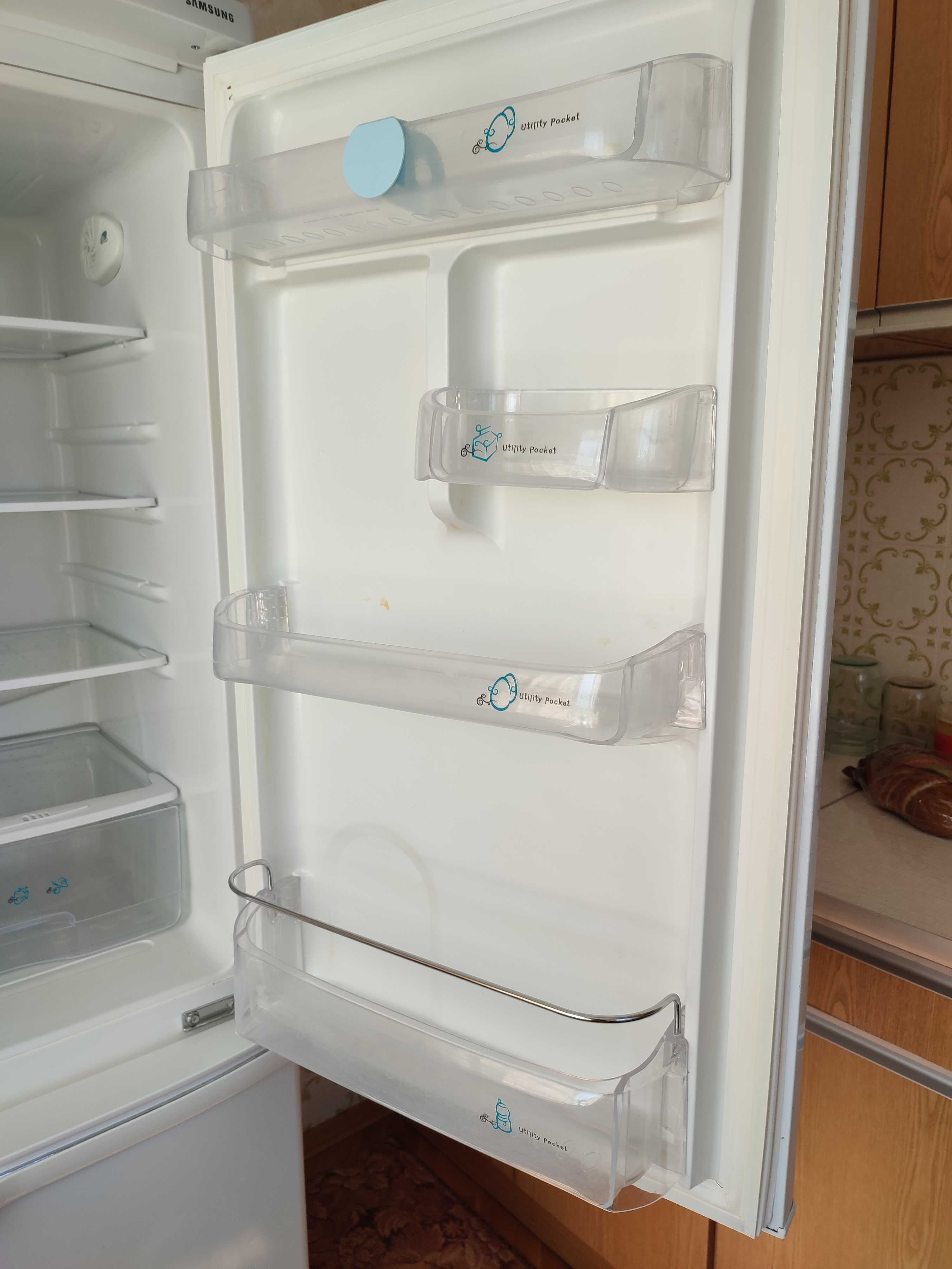 Холодильник Samsung rl28fbsw