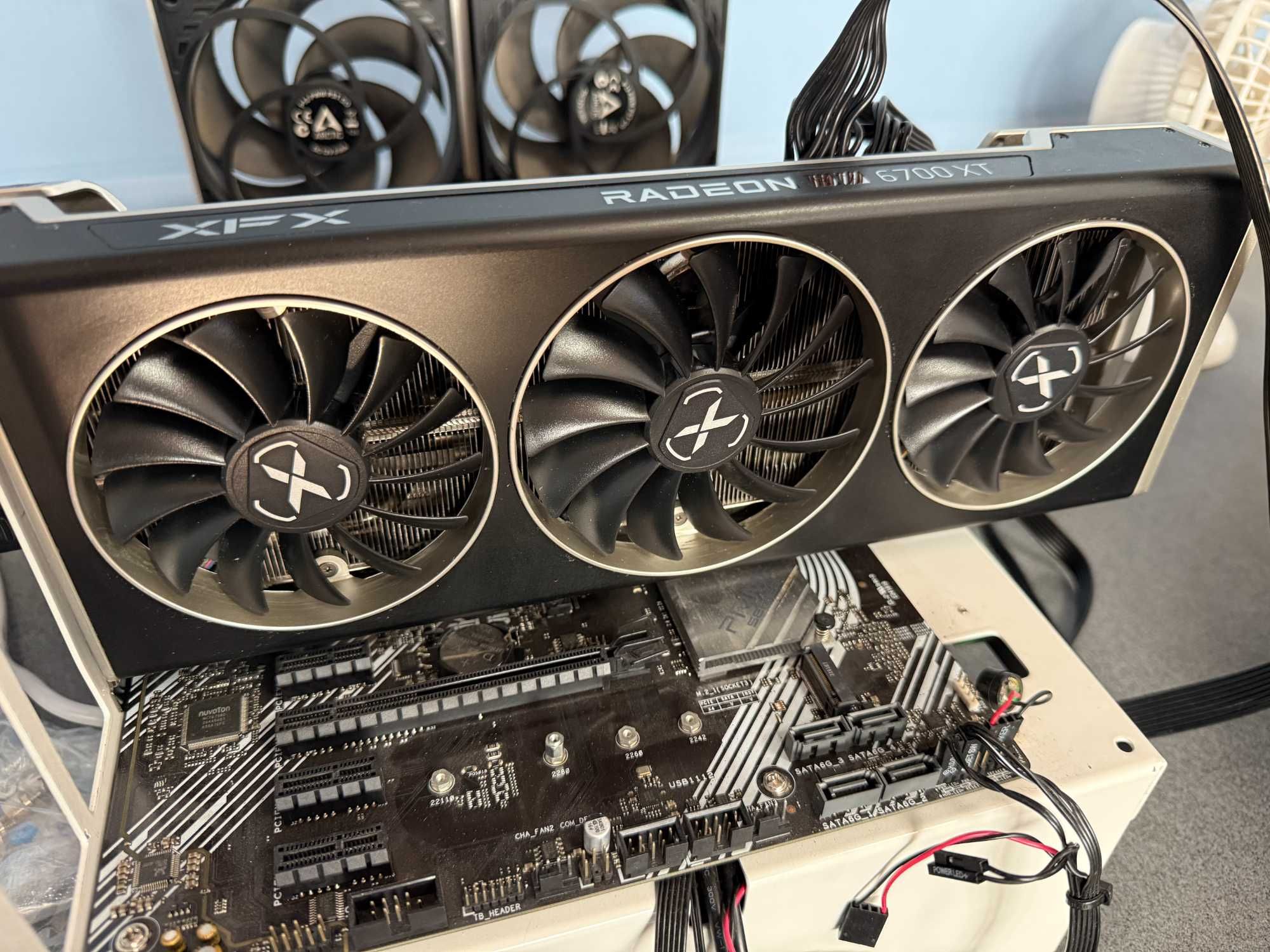 XFX RX 6700 XT Merc Black