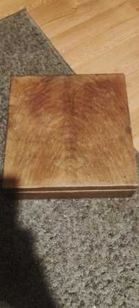 Drewniana szkatulka