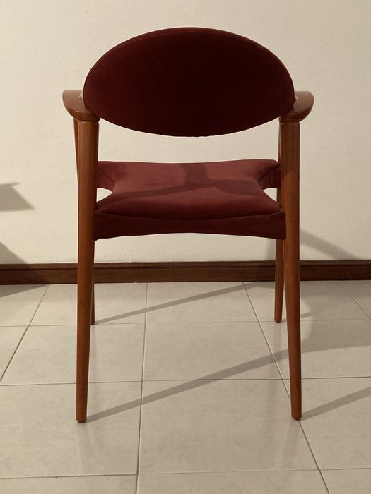 4 Cadeiras madeira cerejeira