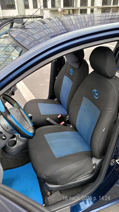 Toyota Yaris Тойота Яріс