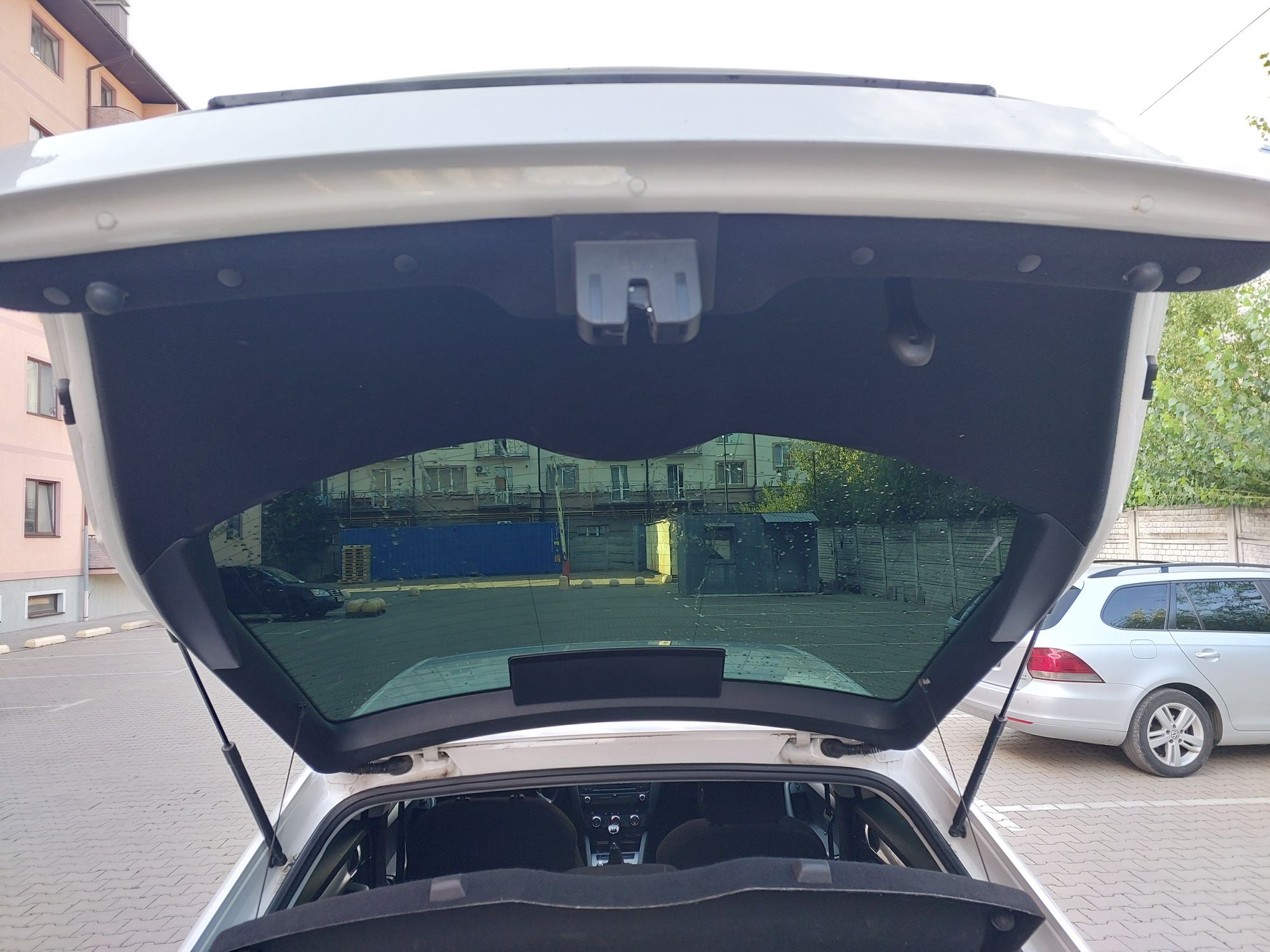 Škoda Octavia 1.6 тді