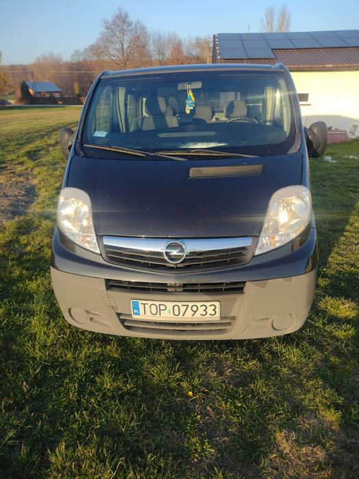 Opel Vivaro 2006 rok 2.0 tdi 5 osobowy *klima*hak