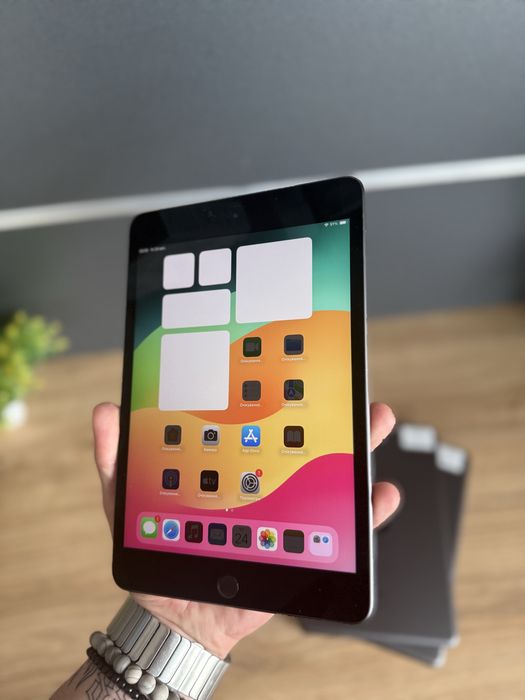 Apple Ipad mini 5 64 gb  Retina ! Оригінал із США ! + LTE