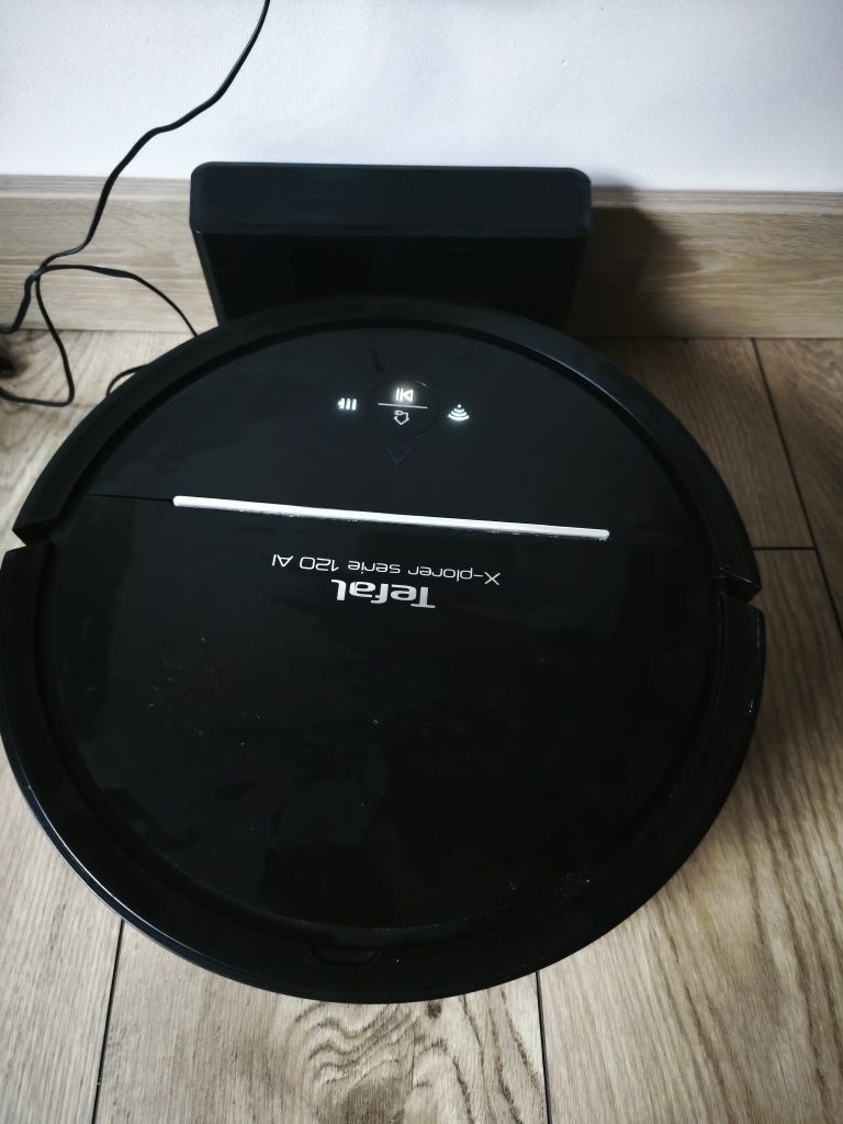 Sprzedam robota sprzątającego Tefal X-Plorer 120 AI bardzo dobry stan